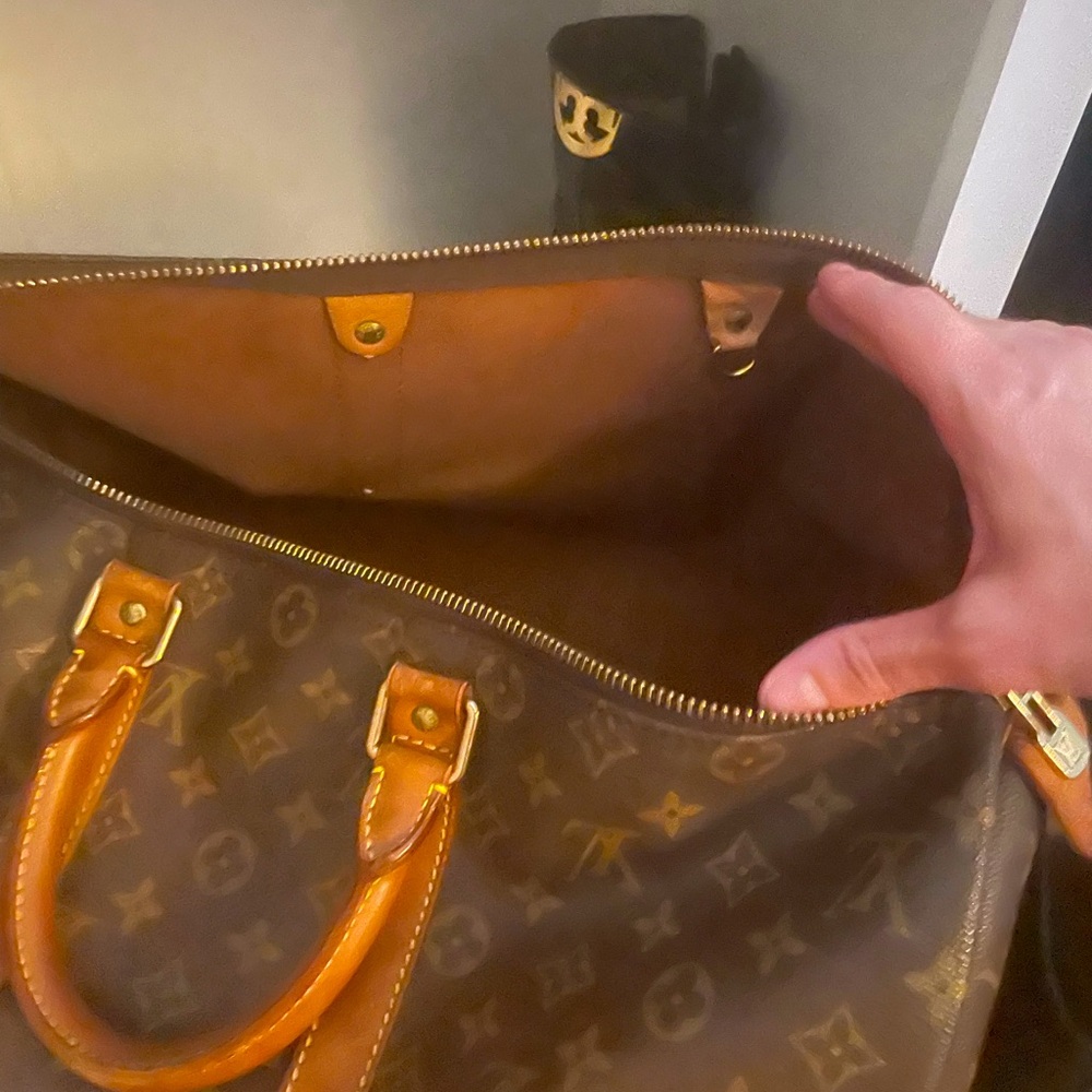 Authentic Louis Vuitton Monogram Travel Bag.